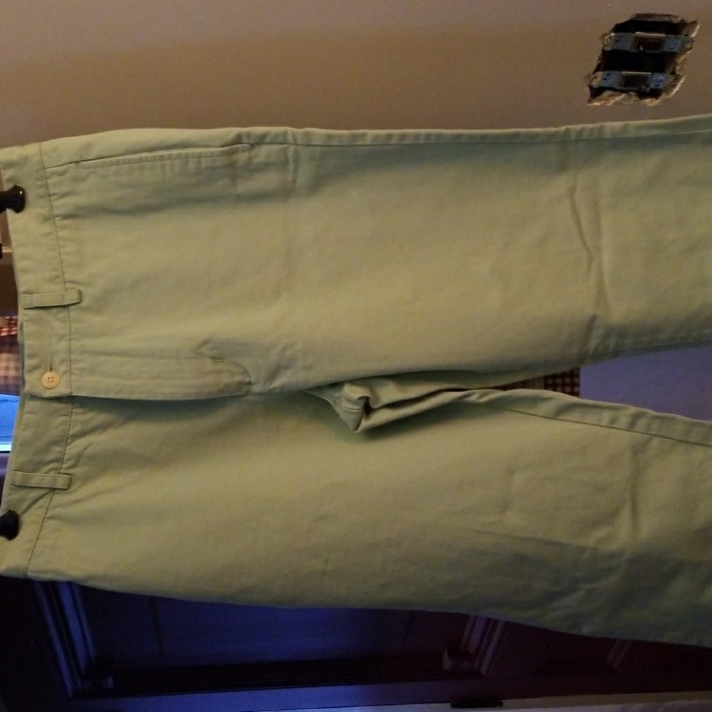 Woman's vineyard Vine casual pants